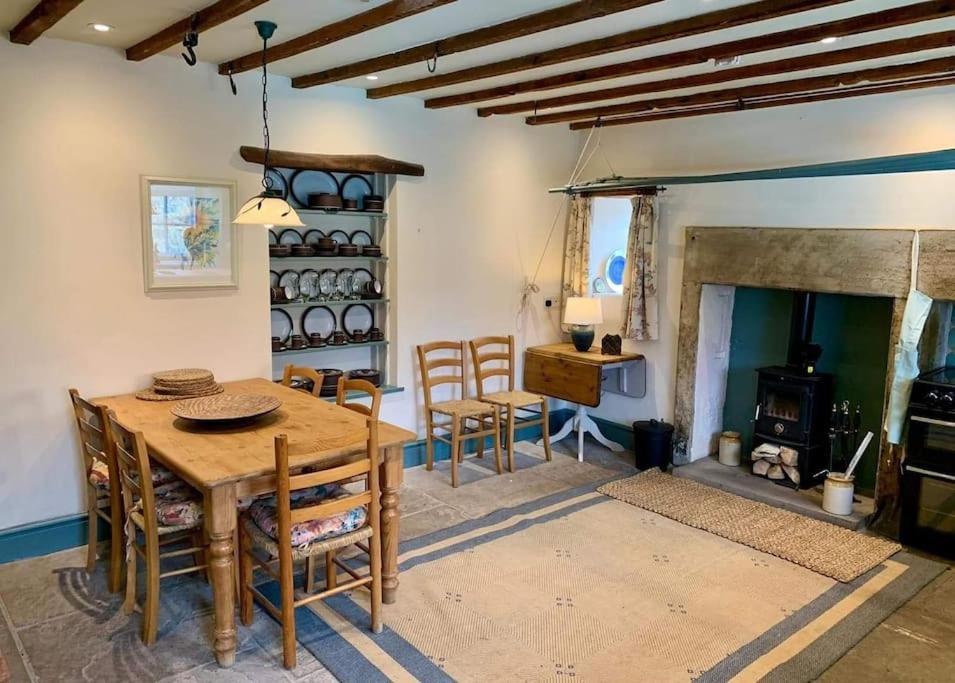 Millstone Cottage - Cosy Peak District Cottage Taddington Eksteriør bilde